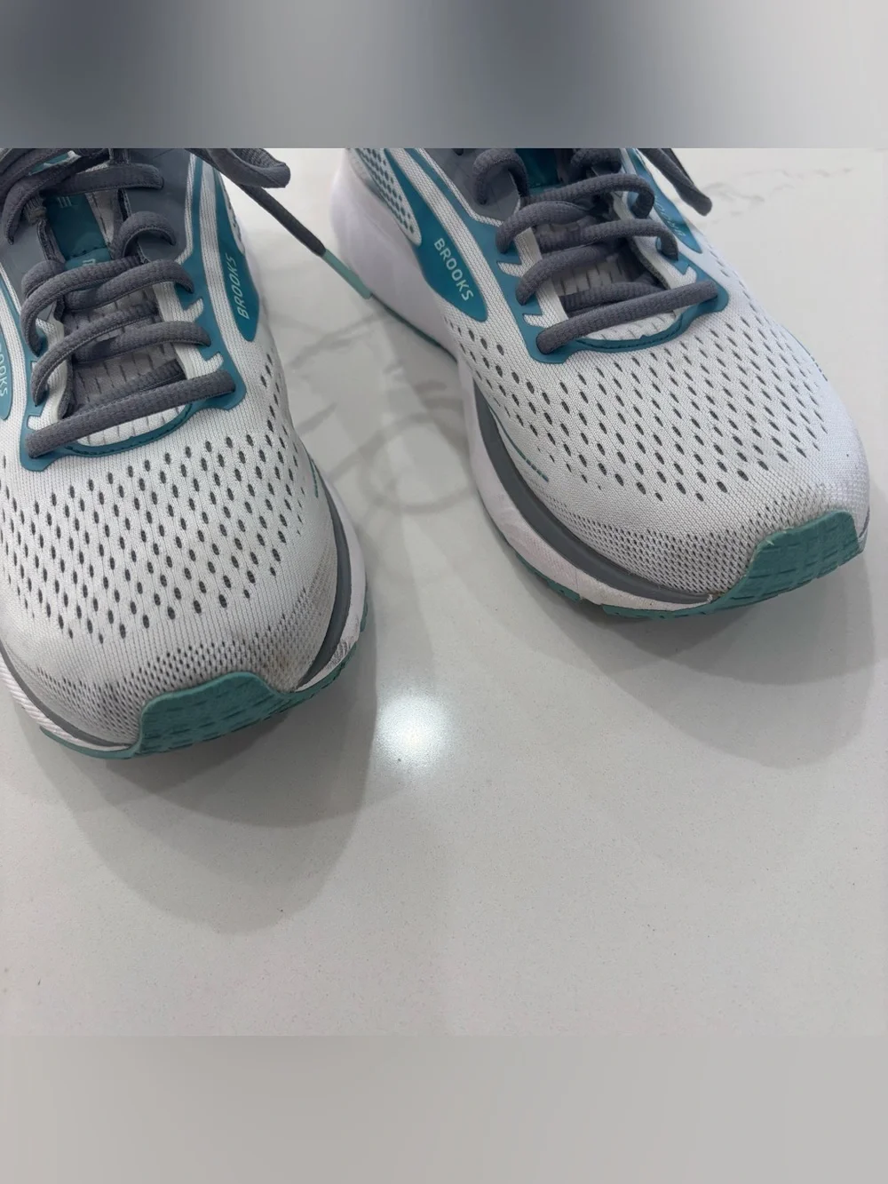Brooks Trace 2 Women’s Running Athletic Shoes 8 - Picture 3 of 9